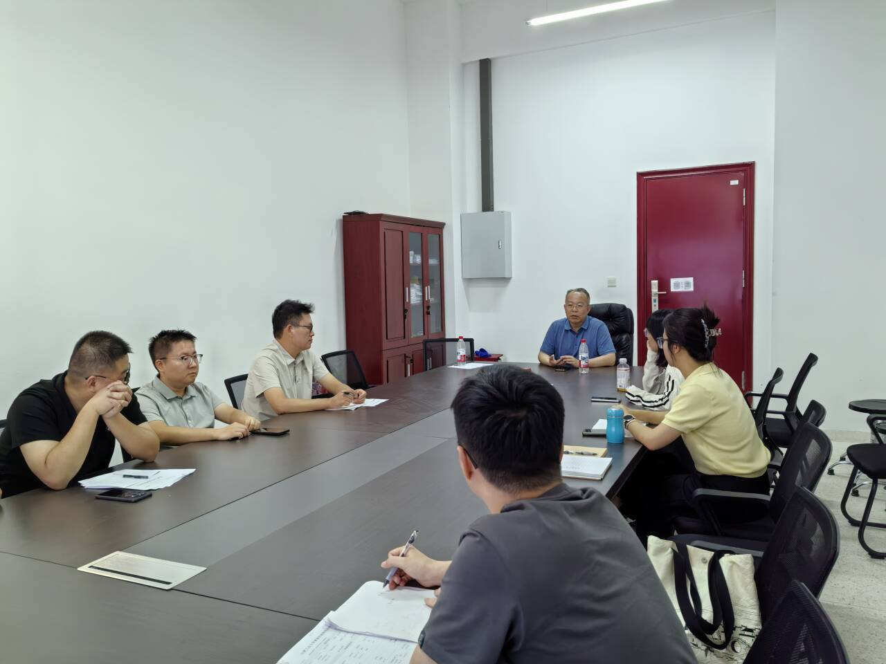 资源与环境工程学院召开青年教师座谈会